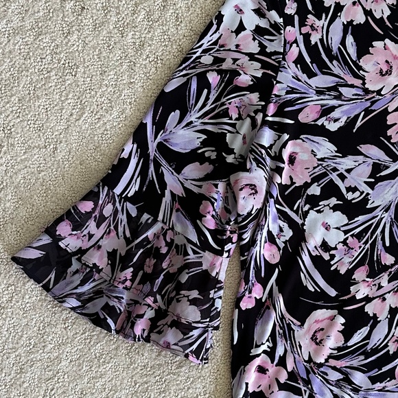 Kasper Floral Print Bell Sleeve Blouse/Top Split Neck Size 1X Office Career - Picture 5 of 12